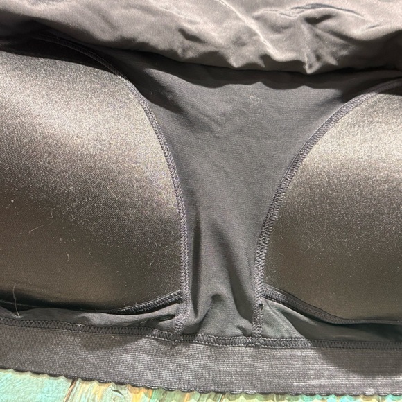 Pennington's Voglio Black Geometric Cut Out Tankini Top Size 2x Bathing Suit - Picture 8 of 8